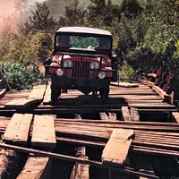 Camel Trophy: Vrátí se někdy žluté Land Rovery?