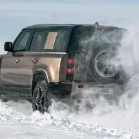 Land Rover Defender: Nová doba
