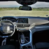 Peugeot 5008 GT Line: MPV v outdoorovém hábitu