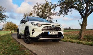 Recenze & testy: Toyota RAV4: Úplně jiná