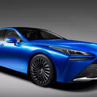 Toyota představí v Tokiu vylepšený Copen i druhou generaci vodíkového Mirai
