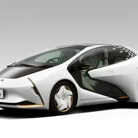 Toyota představí v Tokiu vylepšený Copen i druhou generaci vodíkového Mirai