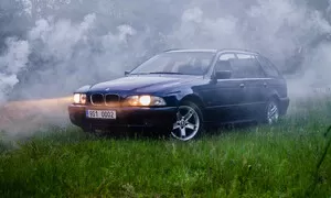 Autíčkářova garáž, Recenze & testy: BMW e39 523i: Hrdina mnichovské stáje tehdy a dnes