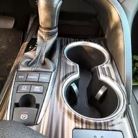 Toyota Camry 2.5 Hybrid Executive VIP: Ber, nebo nech být