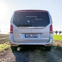 Mercedes-Benz V300d L Avantgarde 4MATIC: Business jet na kolech