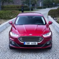 Ford Mondeo HEV: Opomíjeno neprávem?