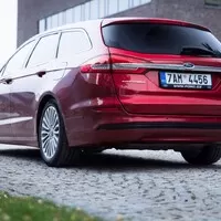 Ford Mondeo HEV: Opomíjeno neprávem?