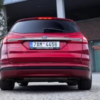 Ford Mondeo HEV: Opomíjeno neprávem?