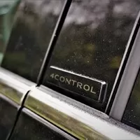 Renault Talisman Blue dCi 200 Initiale Paris: Ohrožený druh