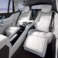 Mercedes-Maybach GLS 600 vyměnil vkus za opulentní luxus