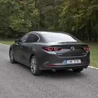 Mazda3 Sedan G122: Jsi tak krásná!