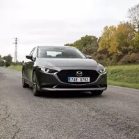 Mazda3 Sedan G122: Jsi tak krásná!