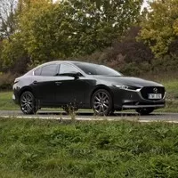 Mazda3 Sedan G122: Jsi tak krásná!