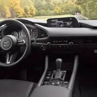 Mazda3 Sedan G122: Jsi tak krásná!