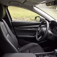 Mazda3 Sedan G122: Jsi tak krásná!