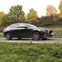 Mazda3 Sedan G122: Jsi tak krásná!