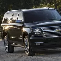 První auto s hvězdou na chodníku slávy je Chevrolet Suburban