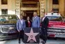 První auto s hvězdou na chodníku slávy je Chevrolet Suburban