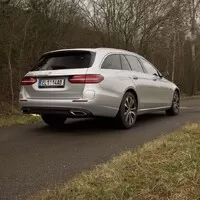 Mercedes-Benz E300de: Pan Jedinečný