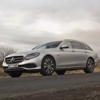 Mercedes-Benz E300de: Pan Jedinečný