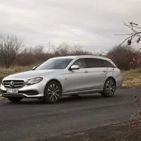 Mercedes-Benz E300de: Pan Jedinečný