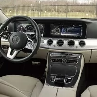 Mercedes-Benz E300de: Pan Jedinečný