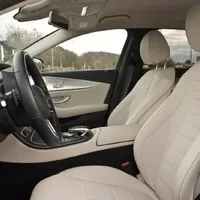 Mercedes-Benz E300de: Pan Jedinečný