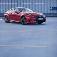 Lexus RC 300h: Vůz perspektivního bezdětného muže