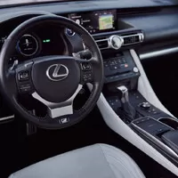 Lexus RC 300h: Vůz perspektivního bezdětného muže