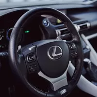 Lexus RC 300h: Vůz perspektivního bezdětného muže