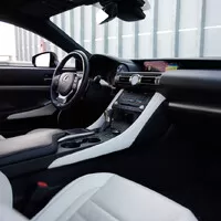 Lexus RC 300h: Vůz perspektivního bezdětného muže