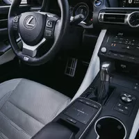 Lexus RC 300h: Vůz perspektivního bezdětného muže