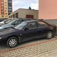 Autíčkář na lovu: Auto pod stromeček