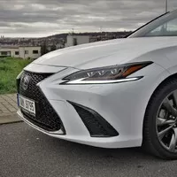 Lexus ES300h F-Sport: Konečně správné využití elektřiny