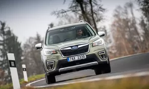 Subaru Forester e-Boxer přichází bez turba a s elektromotorem