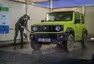 Suzuki Jimny: Do lesa, do města, do Podolí, do lékárny...