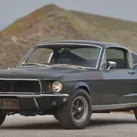 Příběh Bullitova Mustangu začíná další kapitolu
