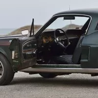 Příběh Bullitova Mustangu začíná další kapitolu