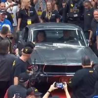 Příběh Bullitova Mustangu začíná další kapitolu