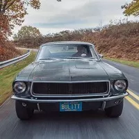 Příběh Bullitova Mustangu začíná další kapitolu