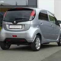 Bazarový snílek: Elektromobilistou z druhé ruky