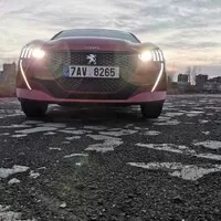 Peugeot 208 GT-Line: Stylový přepravník pro neřidiče