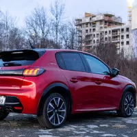 Peugeot 208 GT-Line: Stylový přepravník pro neřidiče