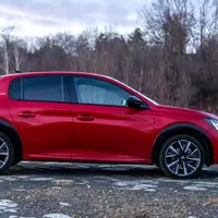 Peugeot 208 GT-Line: Stylový přepravník pro neřidiče