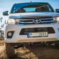 Čím víc kol, tím víc Hilux! Z Plzně přijíždí další terénní specialita