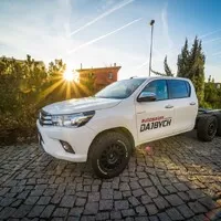 Čím víc kol, tím víc Hilux! Z Plzně přijíždí další terénní specialita