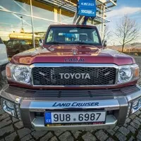 Čím víc kol, tím víc Hilux! Z Plzně přijíždí další terénní specialita