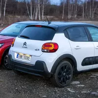 Citroën C3 vs. Peugeot 208: Tak si to srovnáme...
