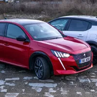 Citroën C3 vs. Peugeot 208: Tak si to srovnáme...