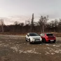 Citroën C3 vs. Peugeot 208: Tak si to srovnáme...